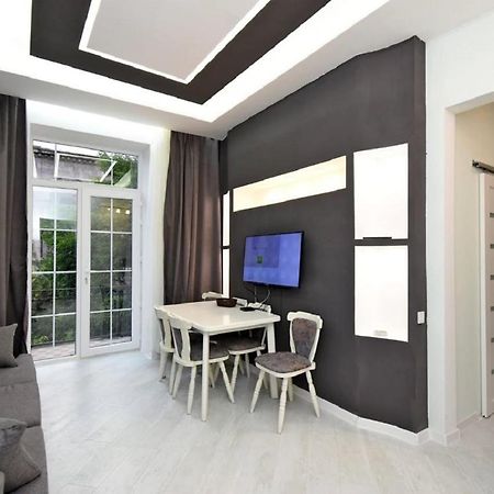 The Best Apartments In The Center 耶烈万 外观 照片