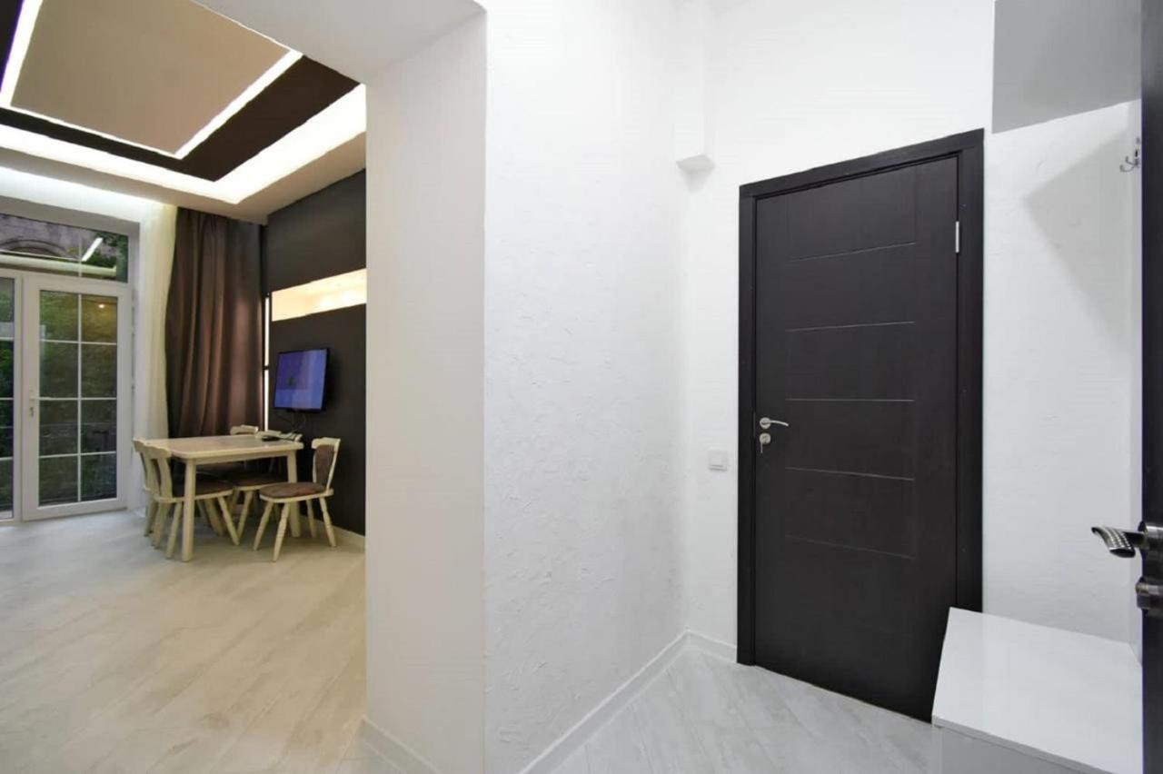 The Best Apartments In The Center 耶烈万 外观 照片